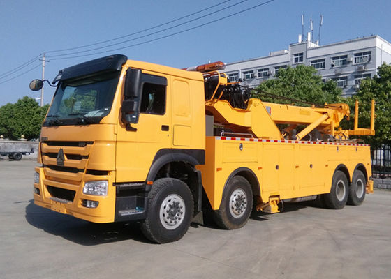 Sinotruk HOWO 8X4 371HP 50T 360 Degree Rotation Recovery Tow Truck